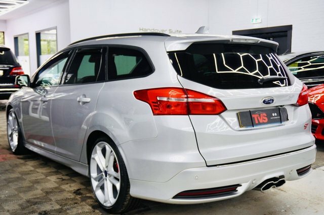 Ford Focus 2.0T Ecoboost St-3 Estate Euro 6 YH66NNC Silver #6