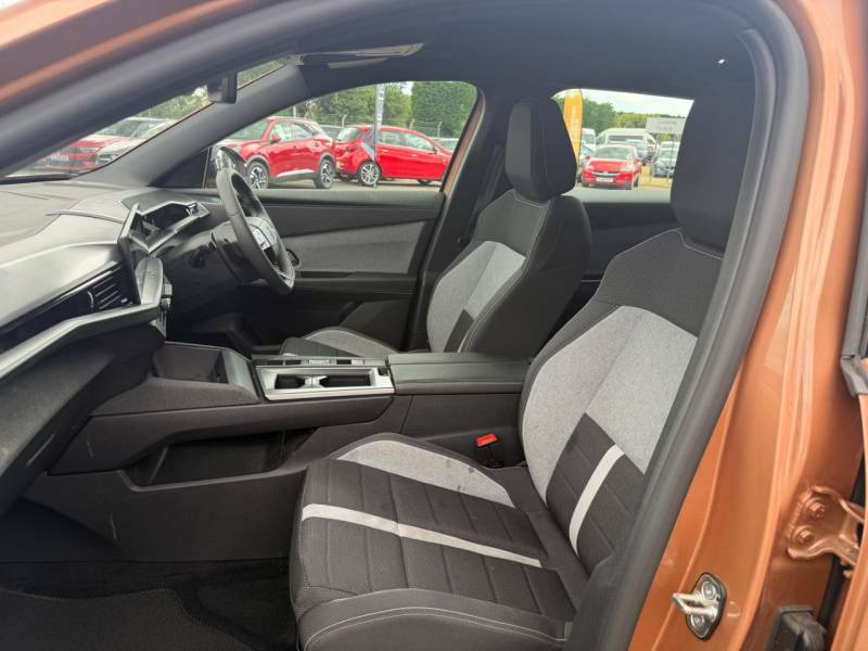 Vauxhall Grandland 1.2 Hybrid 136 Design E-dct6 - 2025 25 BJ25DHX Brown #4