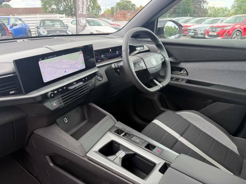 Vauxhall Grandland 1.2 Hybrid 136 Design E-dct6 - 2025 25 BJ25DHX Brown #5
