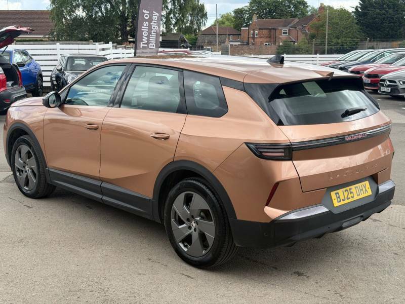 Vauxhall Grandland 1.2 Hybrid 136 Design E-dct6 - 2025 25 BJ25DHX Brown #2