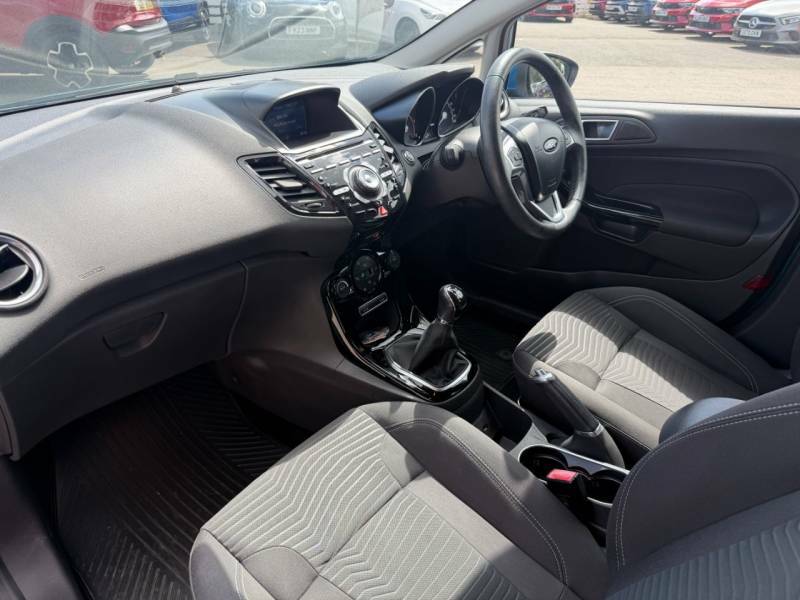 Ford Fiesta 1.6 Tdci Titanium Econetic - 2014 64 Blue #4