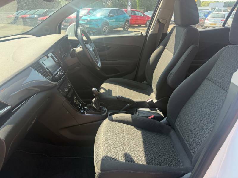 Vauxhall Mokka X 1.4T Ecotec Active - 2018 67 FV67NYU White #3