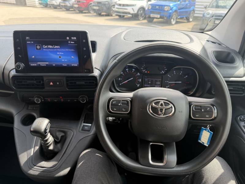 Toyota Proace City Active Grey #15