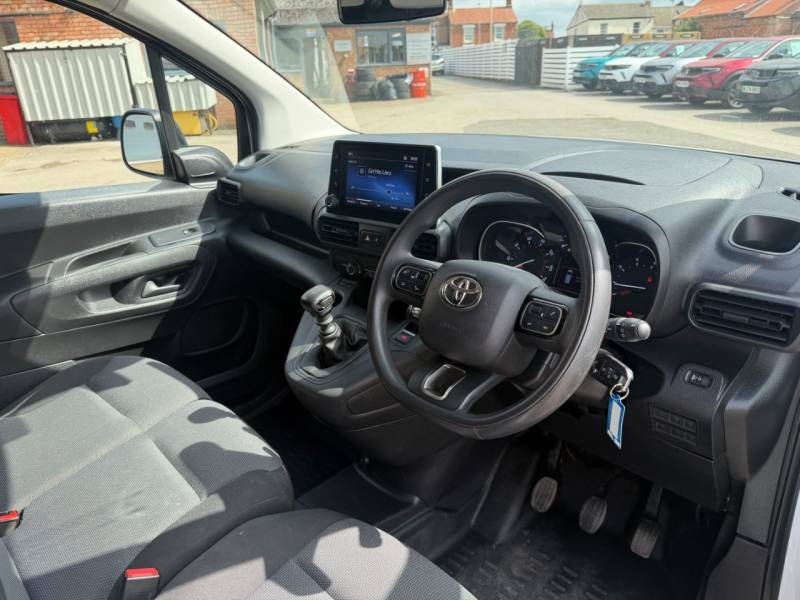 Toyota Proace City Active Grey #14