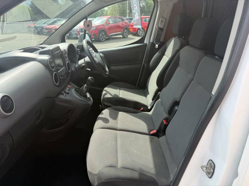 Peugeot Partner 850 1.6 Bluehdi 100 Professional Van Non Ss White #3