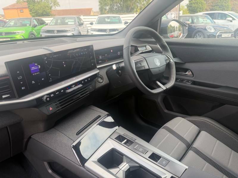 Vauxhall Grandland 1.2 Hybrid 145 Ultimate E-dct6 - 2025 25 BA25FHR Silver #5