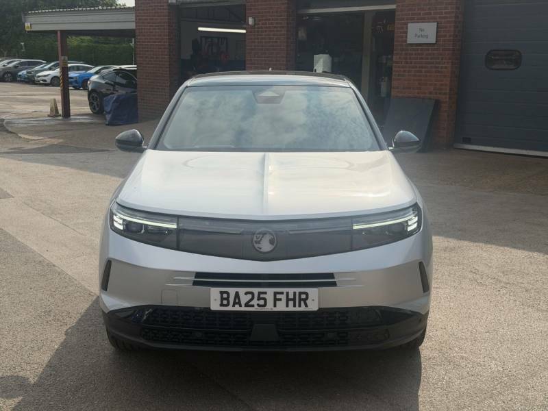 Vauxhall Grandland 1.2 Hybrid 145 Ultimate E-dct6 - 2025 25 BA25FHR Silver #6