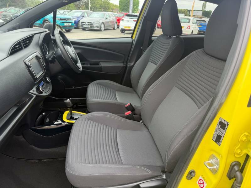 Toyota Yaris 1.5 Hybrid Yellow Edition Cvt Yellow #4