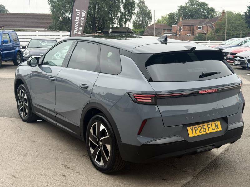 Vauxhall Grandland 1.2 Hybrid 136 Ultimate E-dct6 Pan Roof Grey