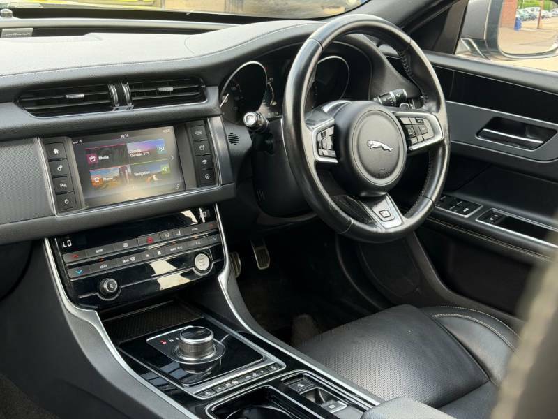 Jaguar XF 2.0I R-sport - 2018 18 Grey #3