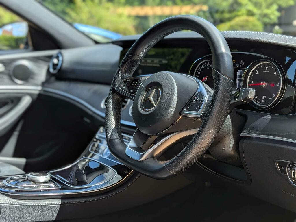 Mercedes-Benz E Class 2.0 E220d Amg Line G-tronic Euro 6 Ss White #4