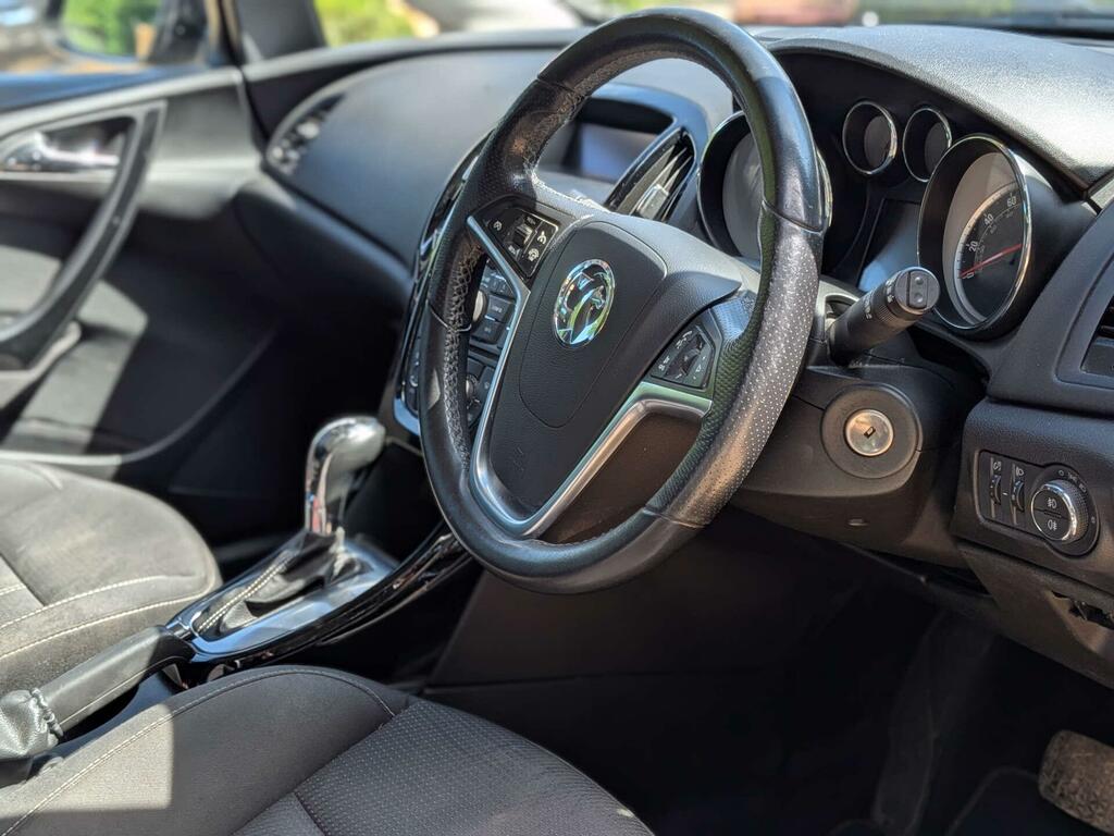 Vauxhall Astra Sri Black #4