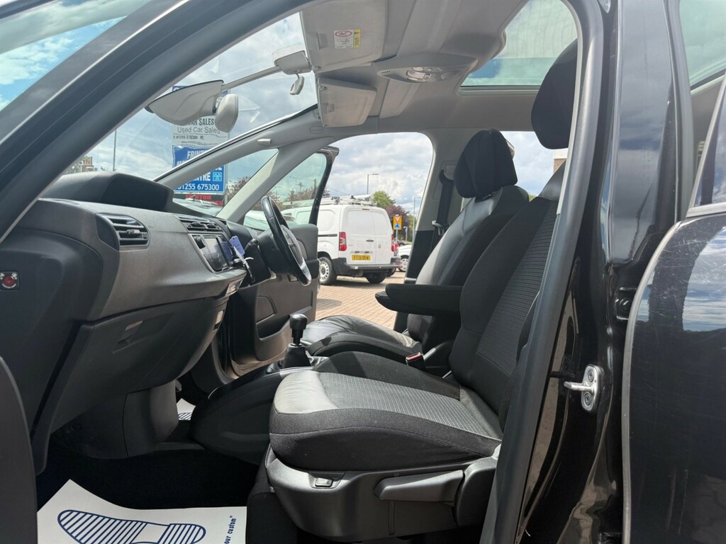 Citroen Grand C4 Picasso  Red #43