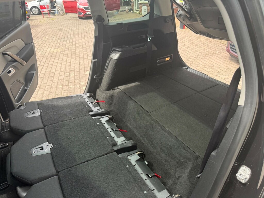 Citroen Grand C4 Picasso  Red #34