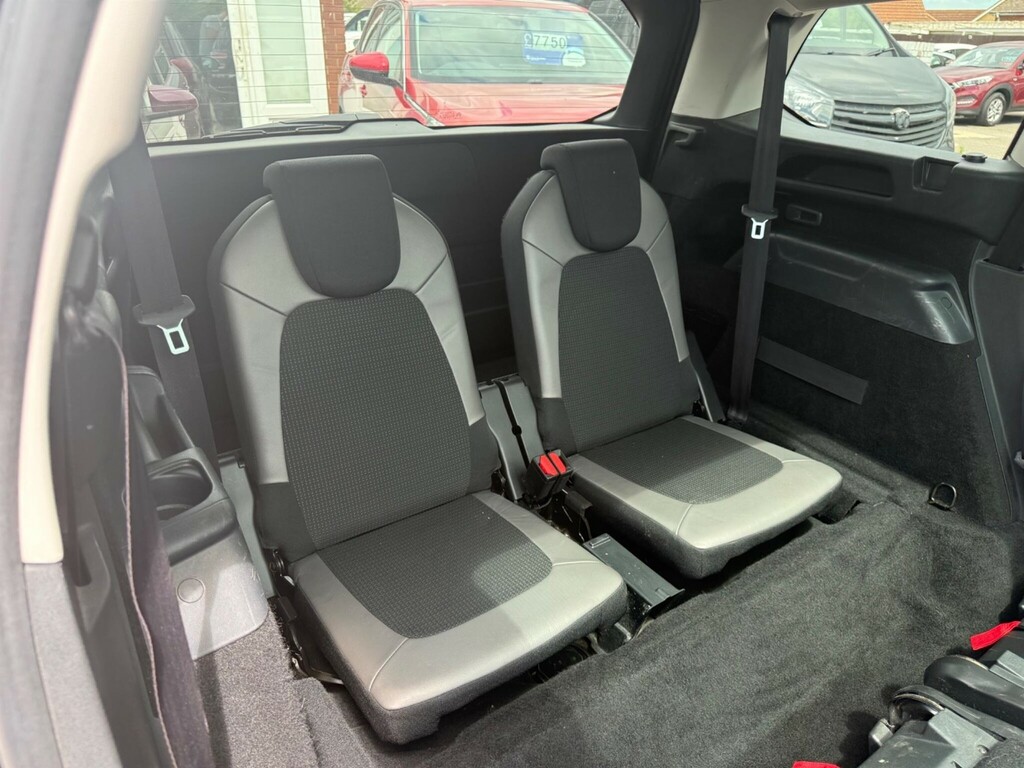 Citroen Grand C4 Picasso  Red #29