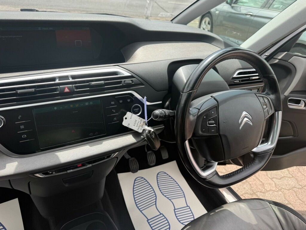 Citroen Grand C4 Picasso  Red #41