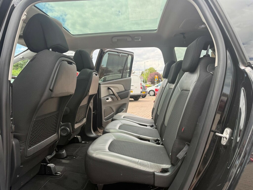 Citroen Grand C4 Picasso  Red #37