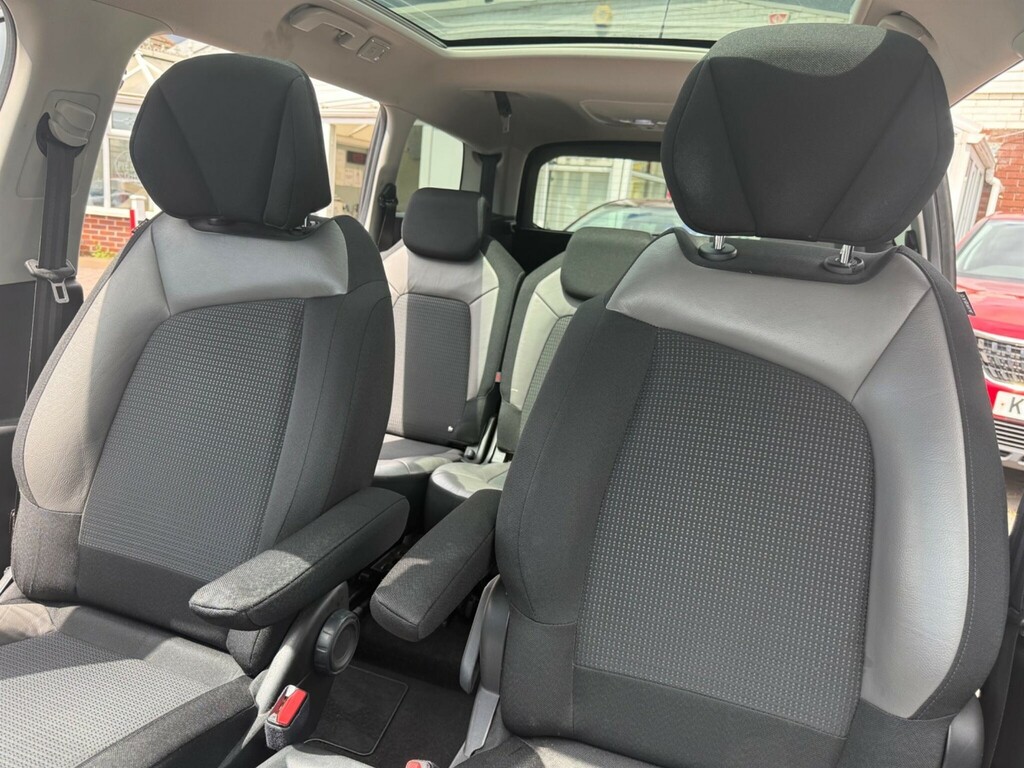 Citroen Grand C4 Picasso  Red #45