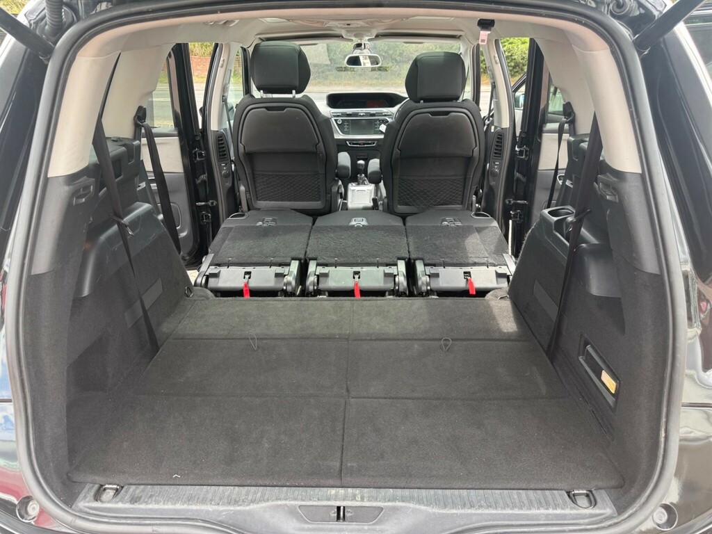 Citroen Grand C4 Picasso  Red #33