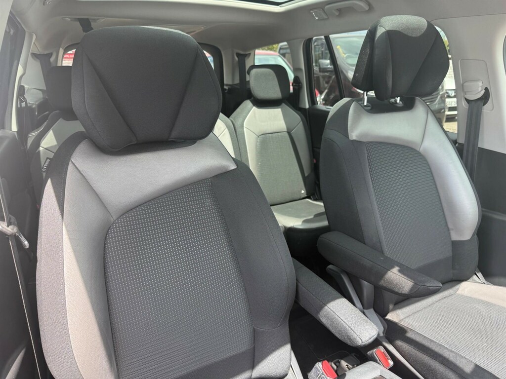 Citroen Grand C4 Picasso  Red #22