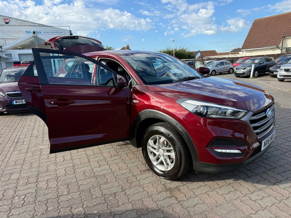 Hyundai Tucson Suv 1.7 Crdi Blue Drive Premium 201616 Blue #43
