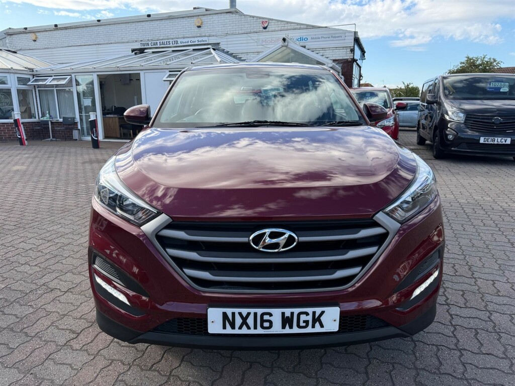 Hyundai Tucson Suv 1.7 Crdi Blue Drive Premium 201616 Blue #2