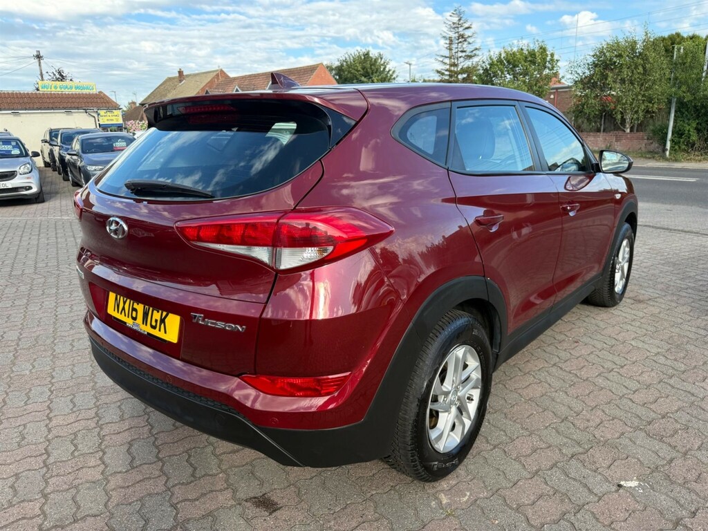 Hyundai Tucson Suv 1.7 Crdi Blue Drive Premium 201616 Blue #8