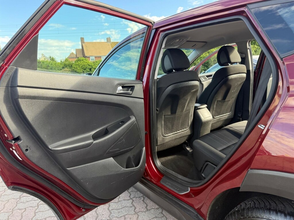 Hyundai Tucson Suv 1.7 Crdi Blue Drive Premium 201616 Blue #28