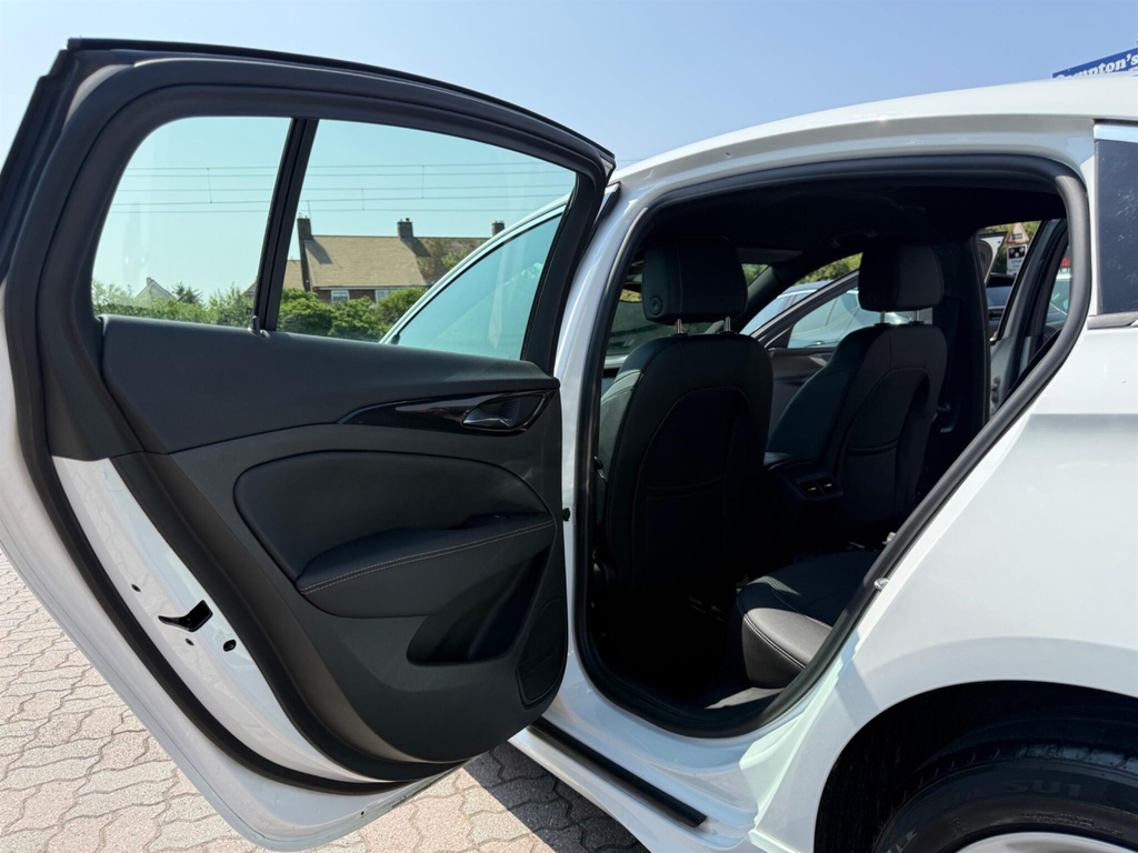 Vauxhall Insignia Sri Blue #32