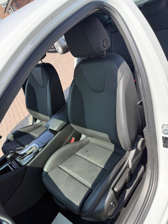 Vauxhall Insignia Sri Blue #41
