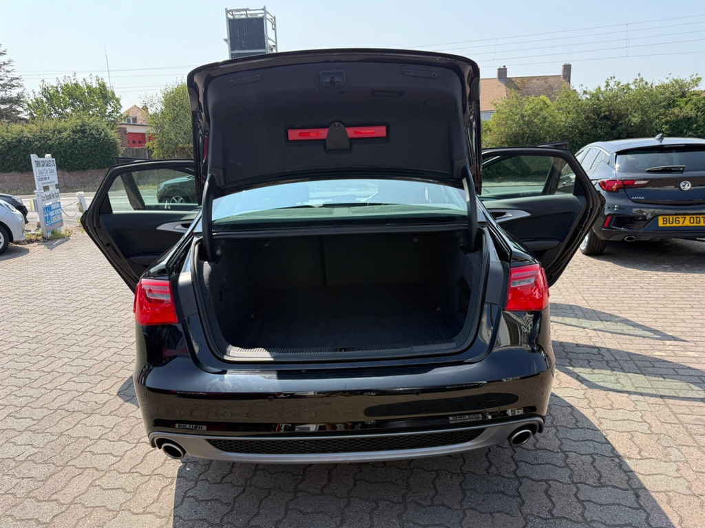 Audi A6 Saloon 2L Black Edition Black #46