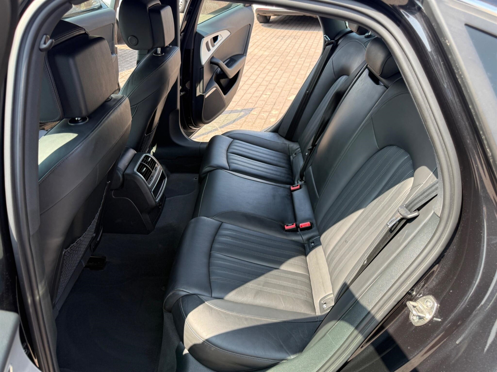 Audi A6 Saloon 2L Black Edition Black #35