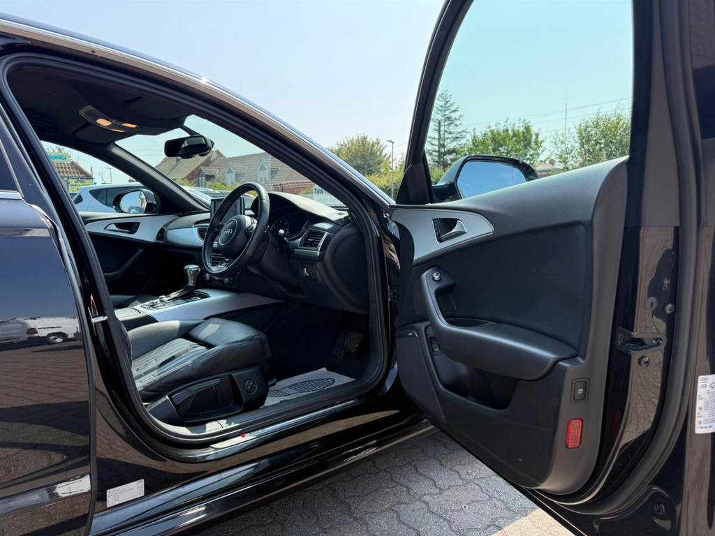 Audi A6 Saloon 2L Black Edition Black #10