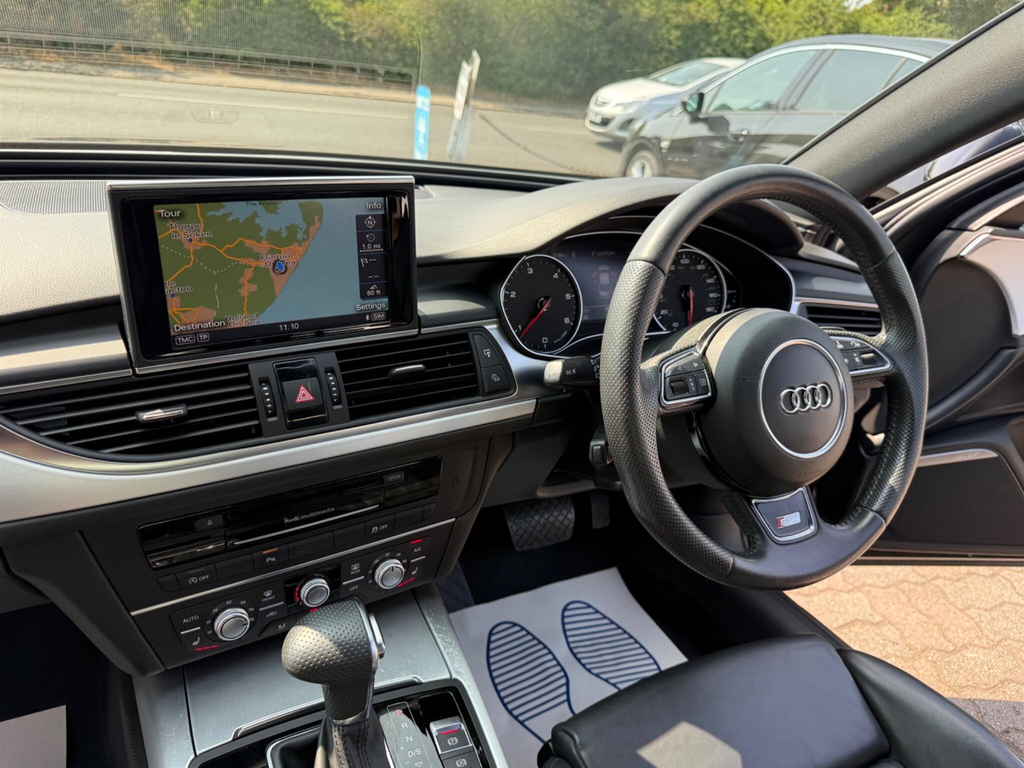Audi A6 Saloon 2L Black Edition Black #40