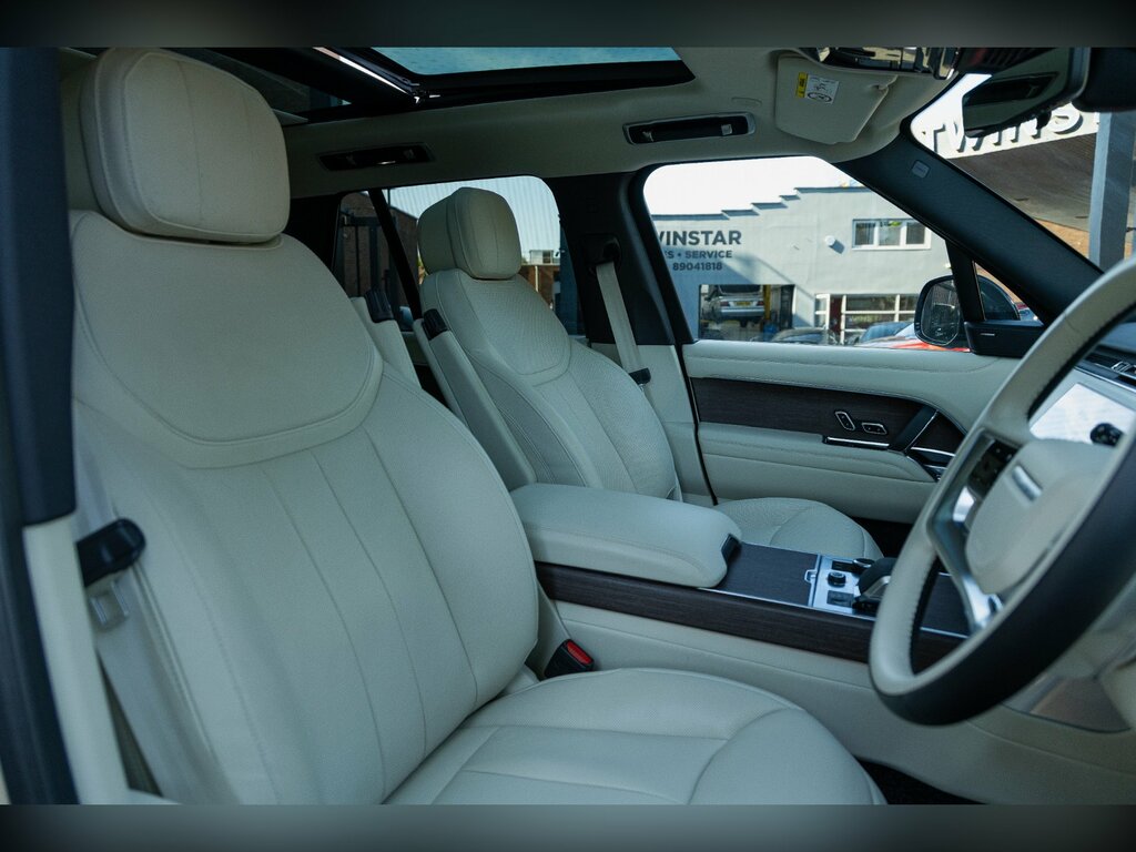 Land Rover Range Rover P460e Batumi Gold Gold #14