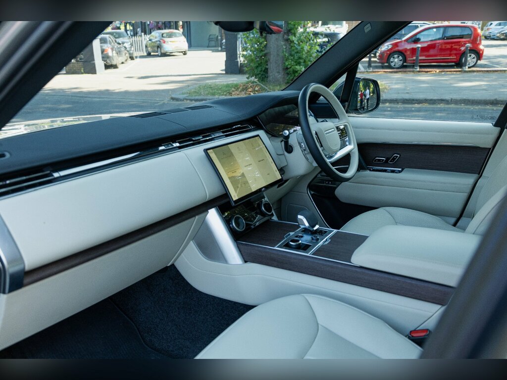 Land Rover Range Rover P460e Batumi Gold Gold #7