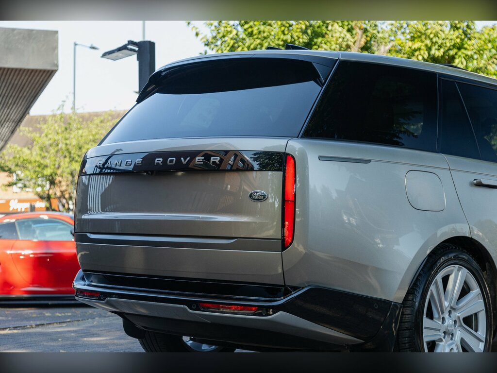 Land Rover Range Rover P460e Batumi Gold Gold #22