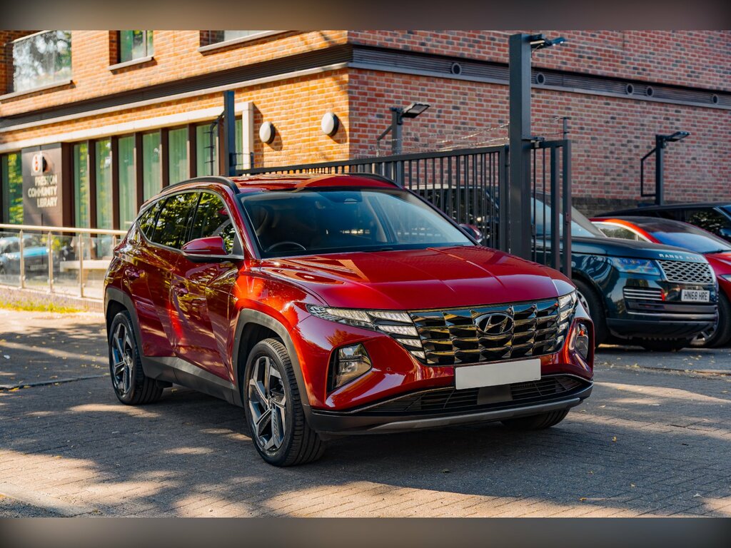 Hyundai Tucson 1.6 T-gdi 13.8Kwh Premium Suv Plug-in H Red