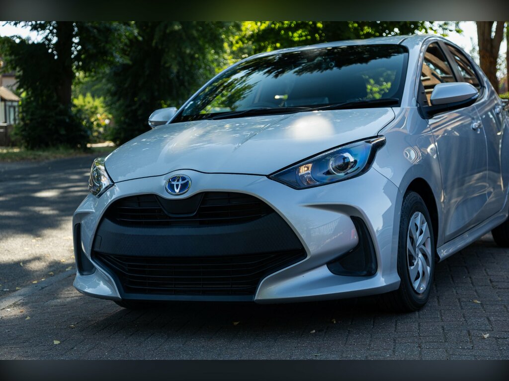 Toyota Yaris 1.5 Vvt-h Icon Hybrid E-cvt Euro 6 Ss Silver #4