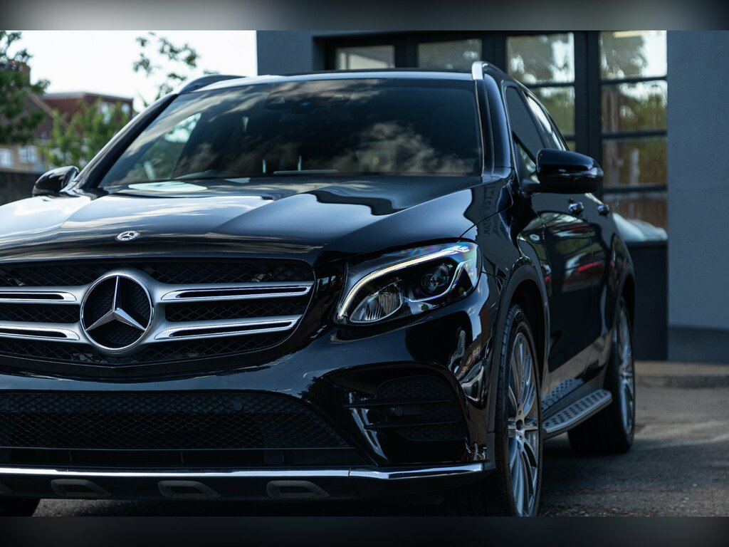 Mercedes-Benz GLC Class 2.1 Glc220d Amg Line Premium Plus Suv Black #2