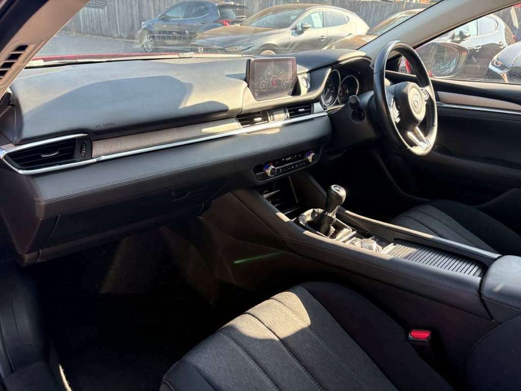 Mazda 6 2.0 Skyactiv-g Sport Red #24