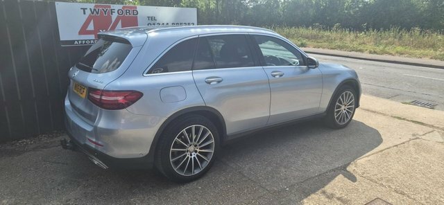 Mercedes-Benz GLC Class 2.1 Glc250d Amg Line Premium Plus Suv WK16RCF Silver #3