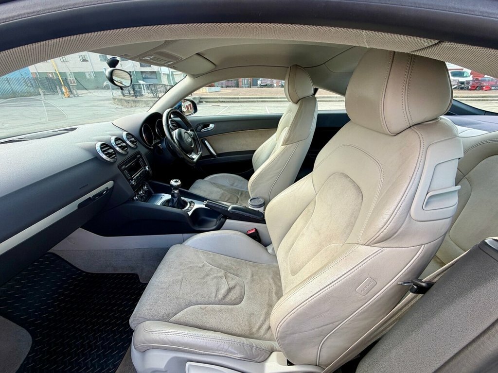 Audi TT Coupe YP57ZTB Blue #2