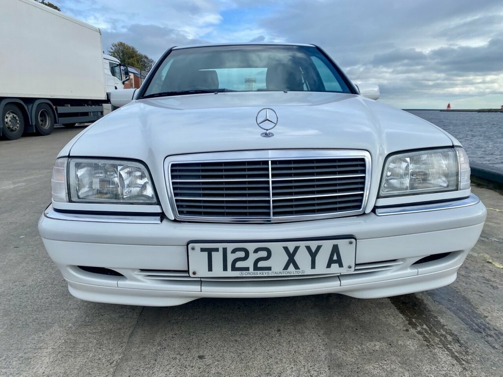 Mercedes-Benz C Class 1.8 C180 Classic Green #8