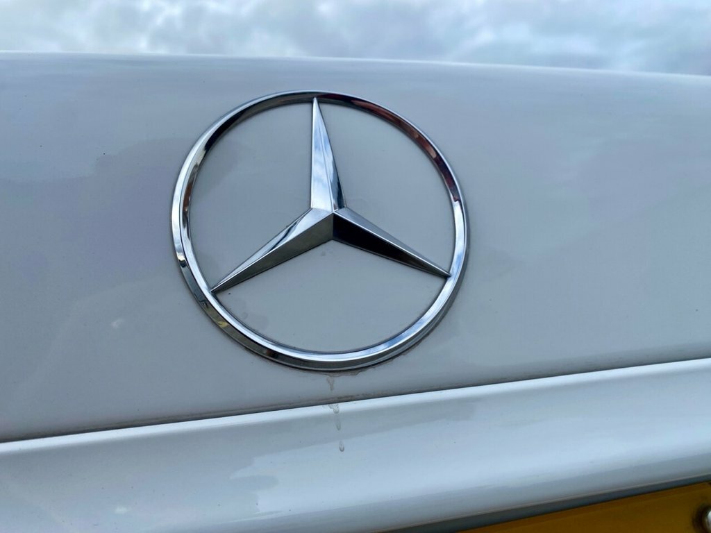 Mercedes-Benz C Class 1.8 C180 Classic Green #25