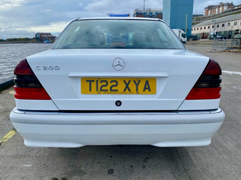 Mercedes-Benz C Class 1.8 C180 Classic Green #23