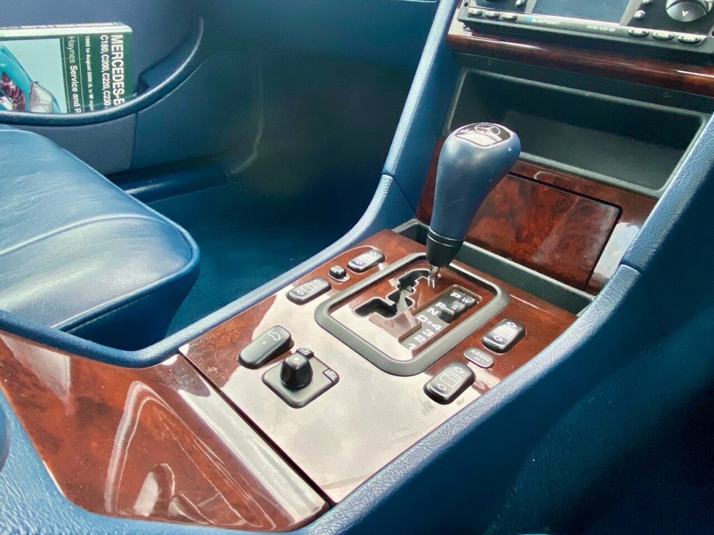 Mercedes-Benz C Class 1.8 C180 Classic Green #45