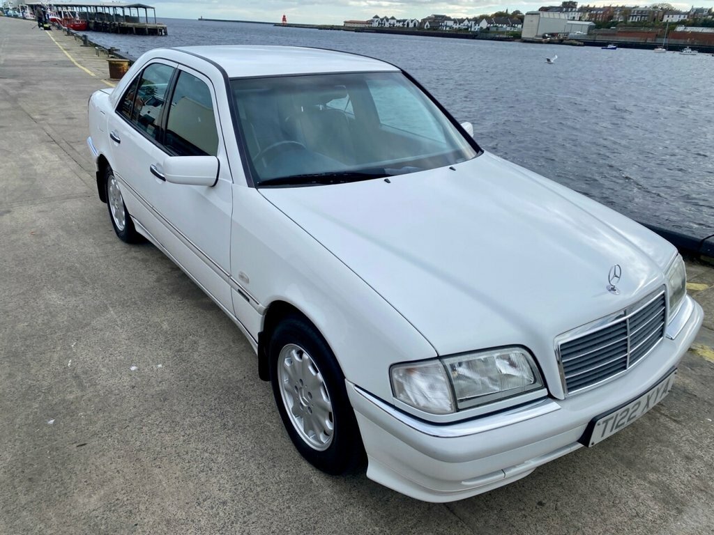 Mercedes-Benz C Class 1.8 C180 Classic Green #33