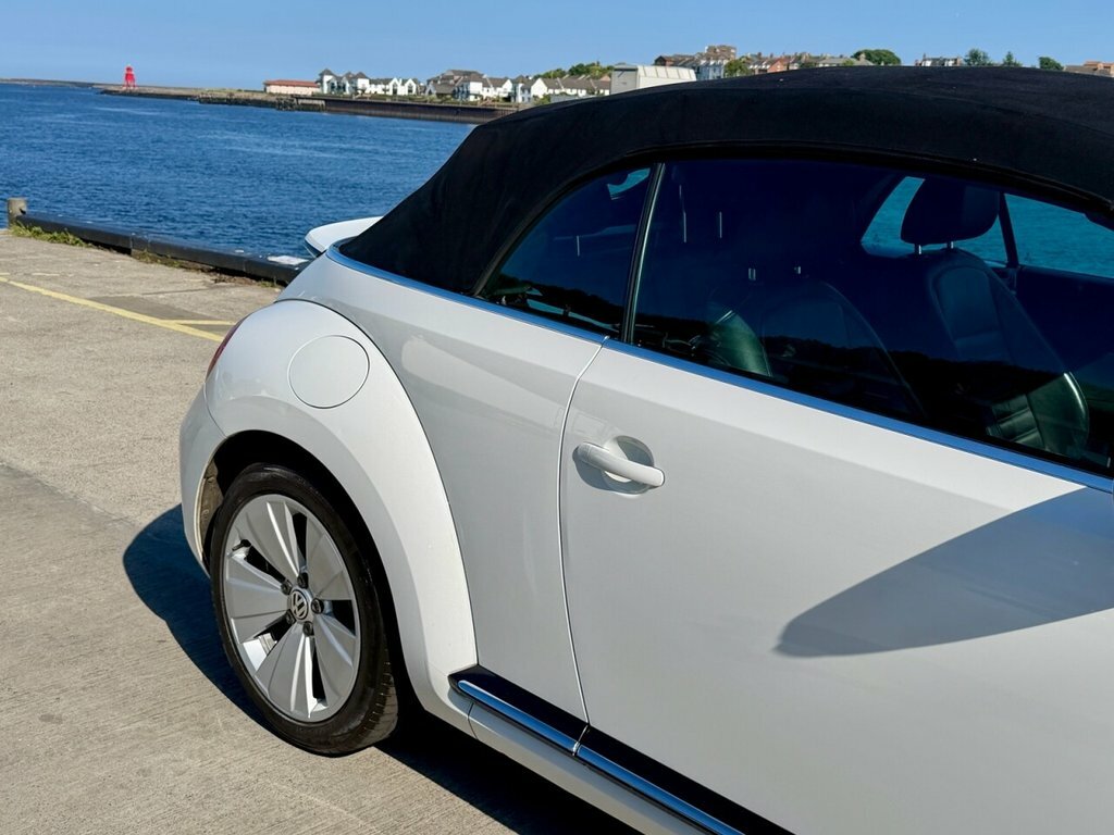 Volkswagen Beetle 1.2 Tsi Design Cabriolet Euro White #9