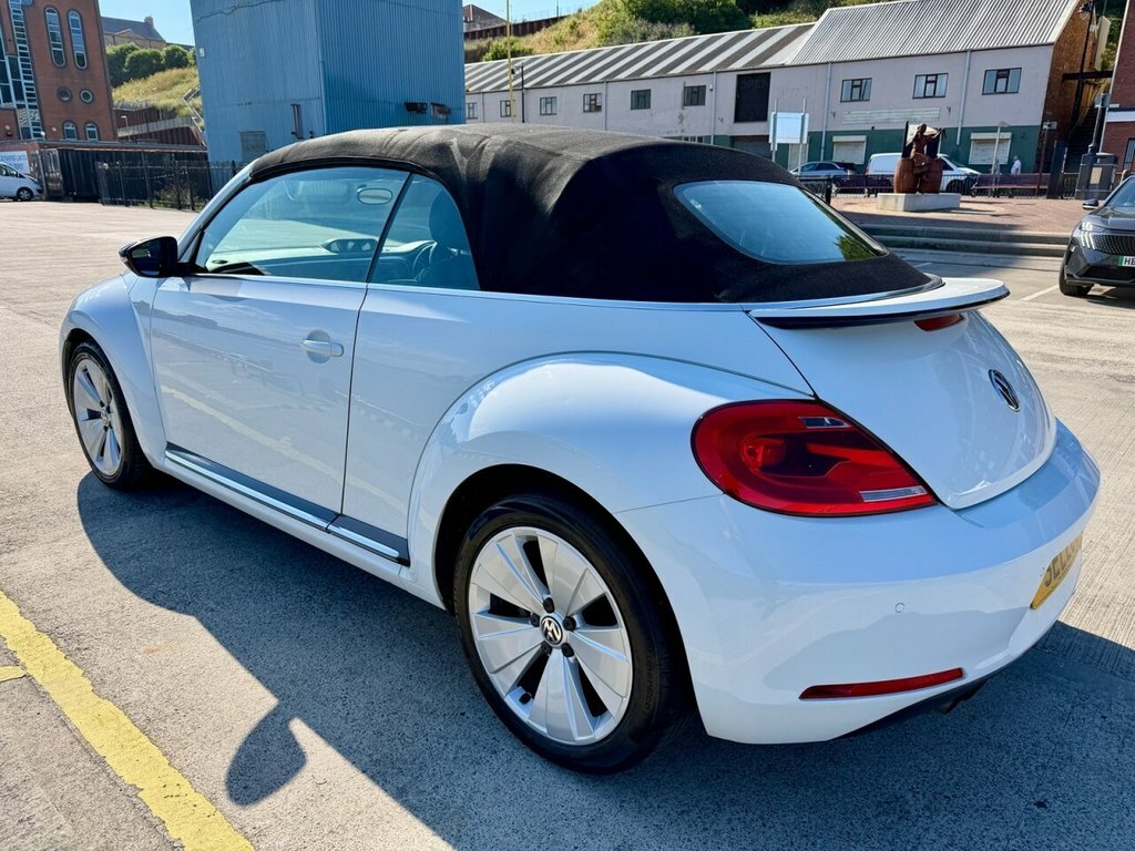 Volkswagen Beetle 1.2 Tsi Design Cabriolet Euro White #5